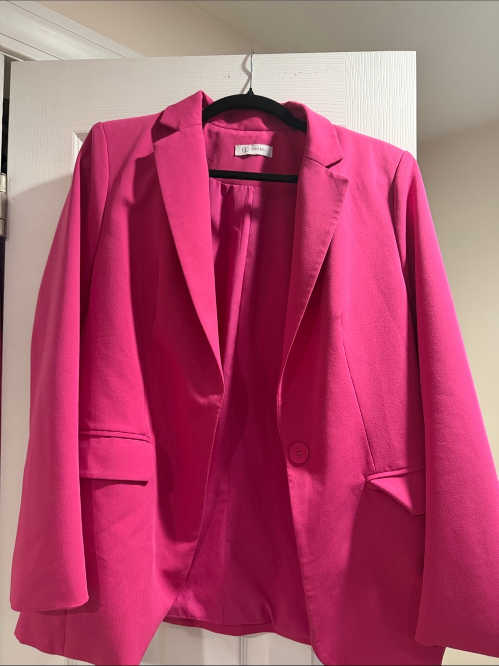 Bright Fuchsia Single-Button Women's Blazer